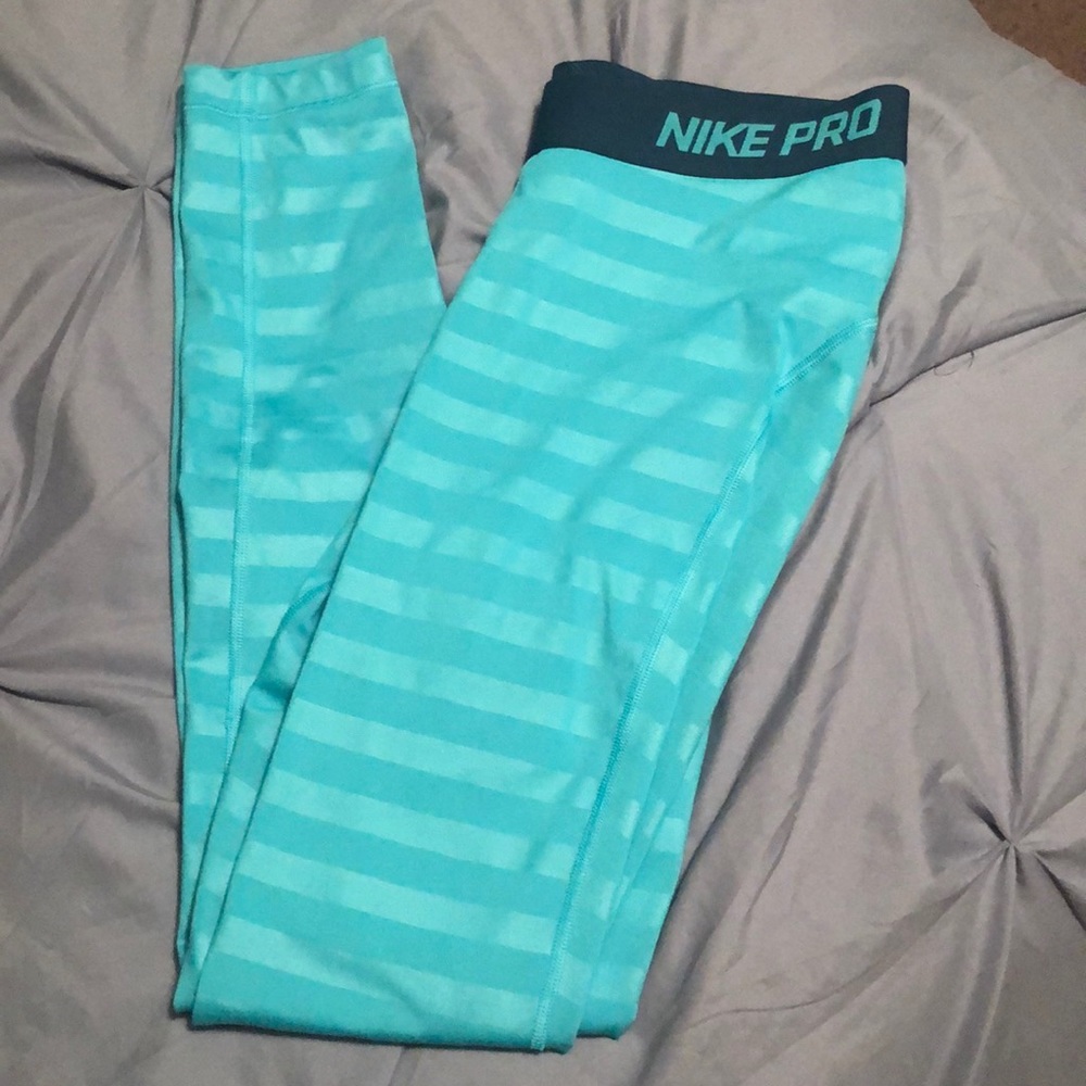 Nike pro dri fit leggings